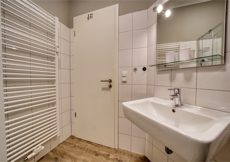 Wohneinheit 2 Badezimmer